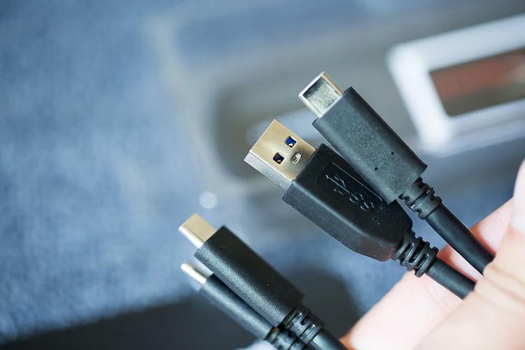 包裝上的存儲卡信息到底在講什么 從正面產品圖到讀寫速度